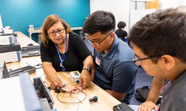 ACC’s Laura Marmolejo Wins Workforce Award for Transforming Manufacturing Education