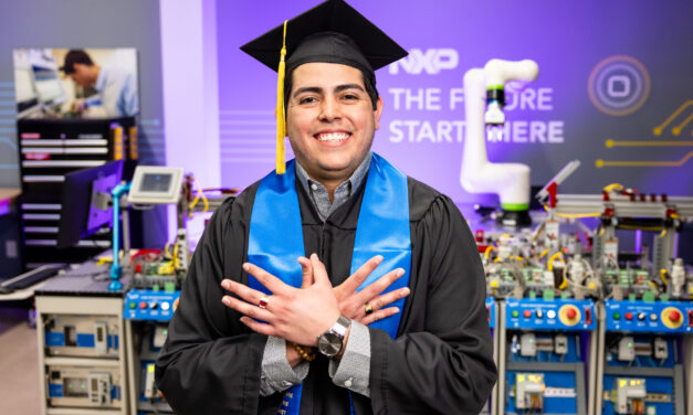 Meet ACC spring 2025 Graduate Carlos R. as he earns his bachelor’s degree